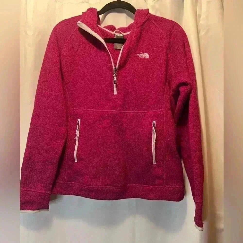 The North Face Pink Hooded 1/2 Zip Soft Fleece Pullover Jacket size medium - Picture 2 of 7